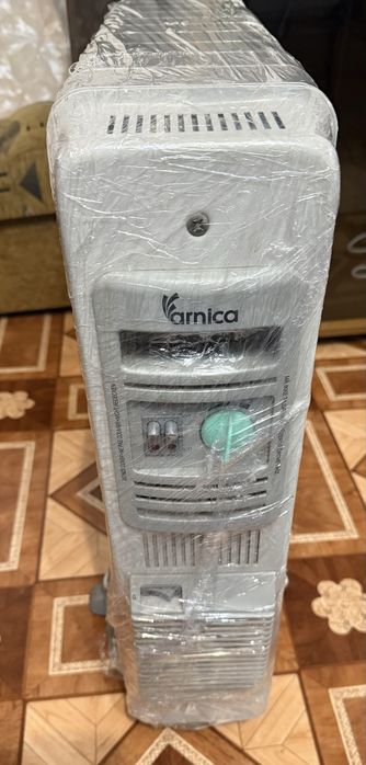 Масляный обогреватель Arnica (9 секций, 2000 Вт) в отличном состоянии
