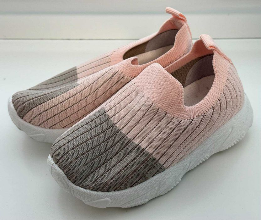 Кросівки для дівчинки M - Mичи р  23  25  26