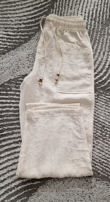 Spodnie szerokie nogawki "Zara".