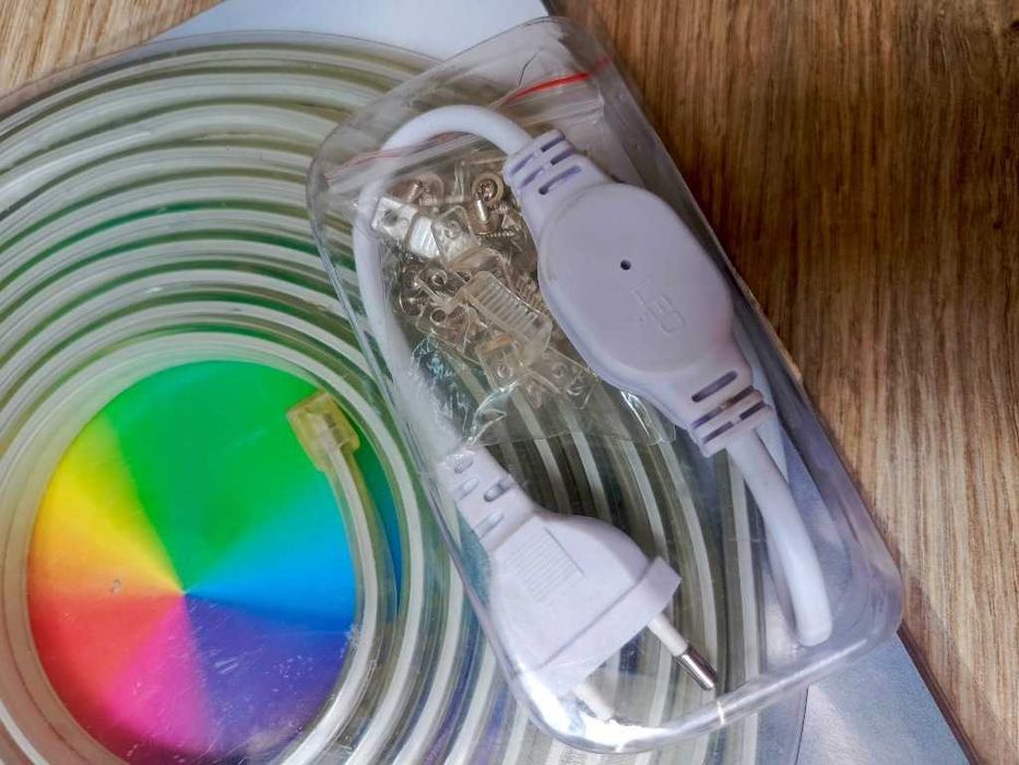 Taśma LED 5m biała wodoodporna 220V