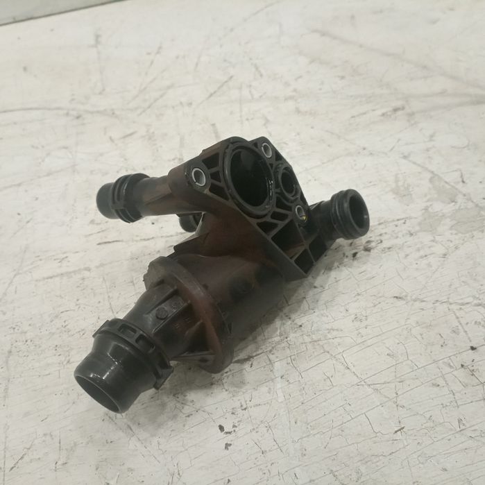Carcaça de termostato - BMW 1 (F21) | 11 -