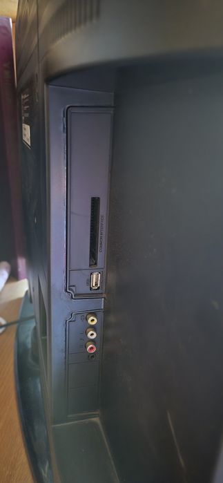 TV HITACHI em bom estado