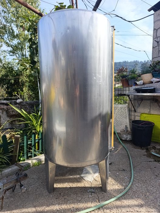 Cuba inox 1000L ótimo estado