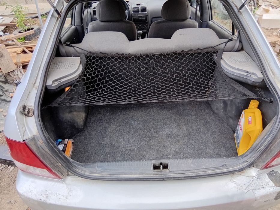 Huindai accent 1.3 автомат