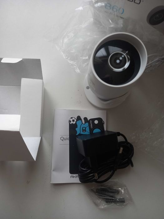 Зовнішня камера безпеки AKASO B60