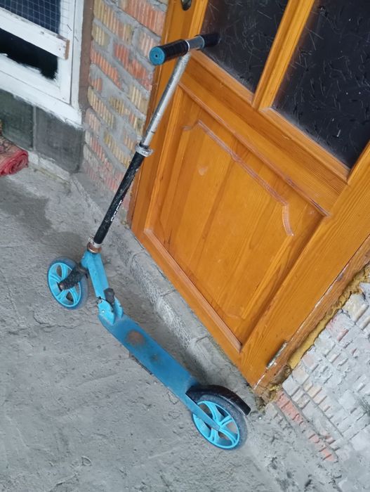 Продам самокат детский