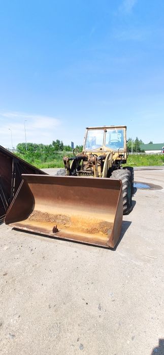 Фронтальний навантажувач Т 156