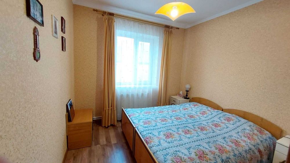 Продаж  будинку . 12сот. землі.