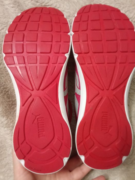 жіночі кросівки Puma