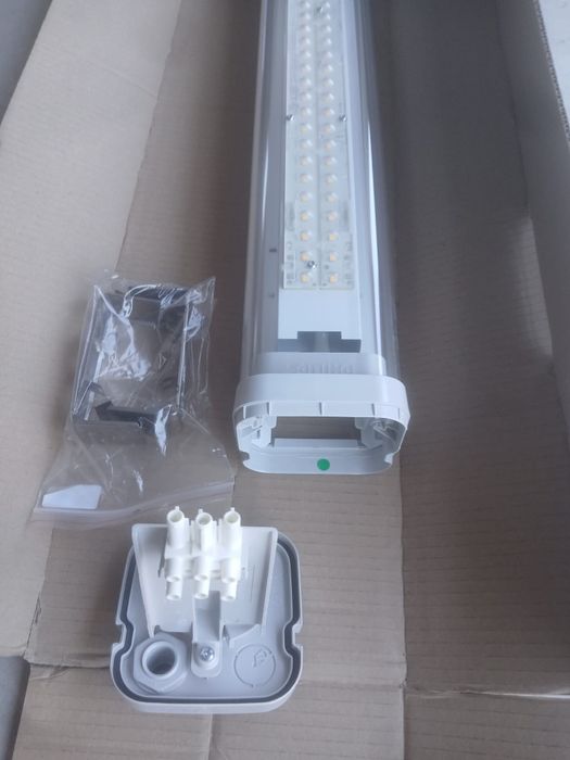 Lampa hermetyczna ledowa Philips