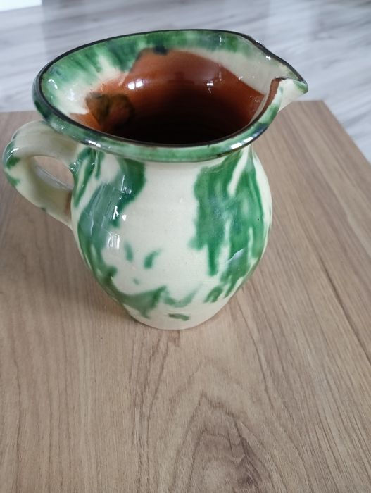 Dzbanek ceramiczny