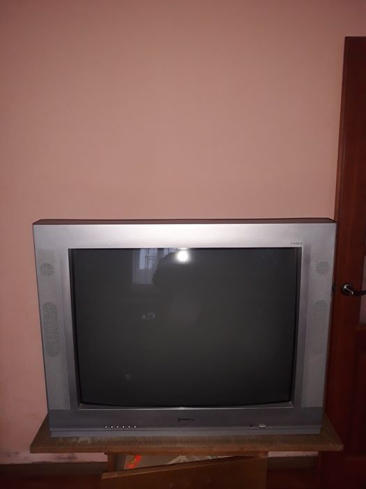 Телевізор Rolsen