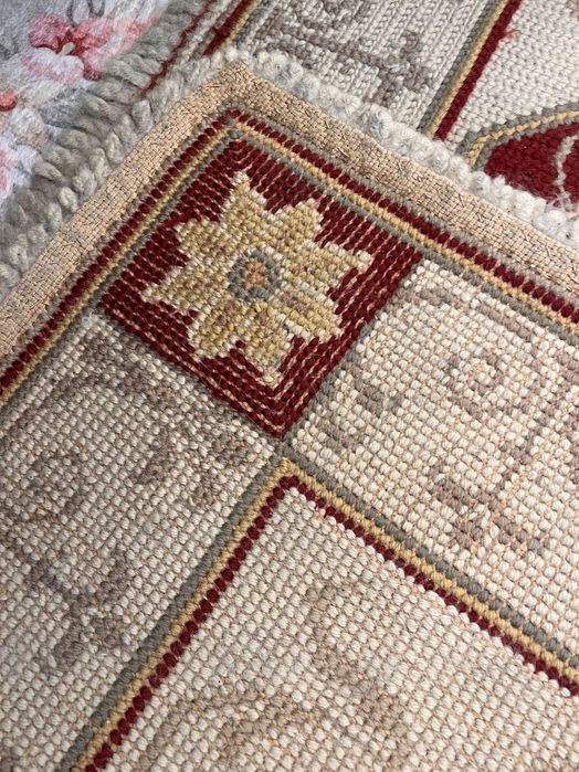 Lindo trio de tapetes de quarto em impecável