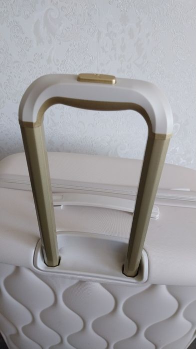 Валіза велика якісна