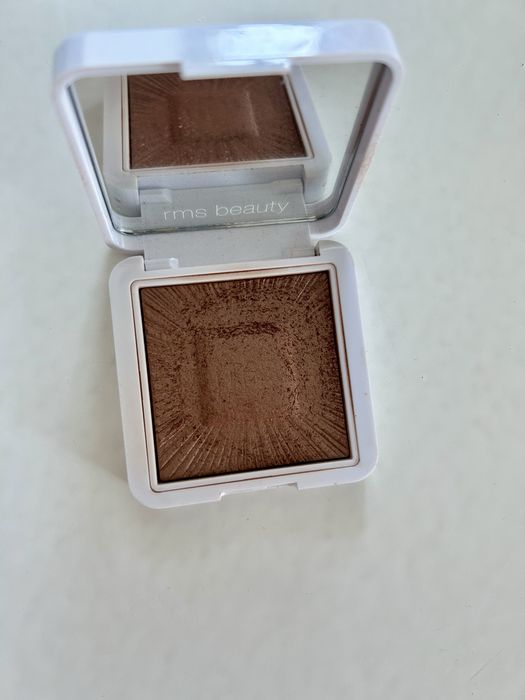 RMS Beauty ReDimension Hydra Bronzer w odcieniu Tan Lines