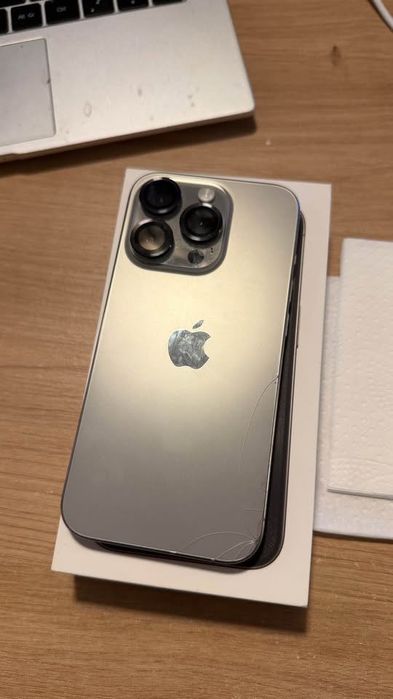 İphone 15 pro 256 GB TITANIUM