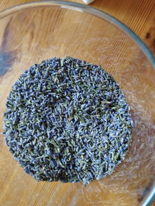 3 kg suszu lawendowego i 10 bukiecików
