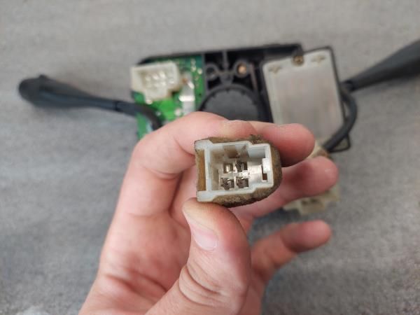Conjunto / manetes de luzes e limpa vidros NISSAN CUBE (Z10)