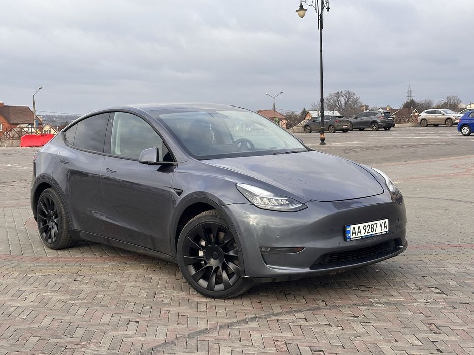 Tesla model Y long range