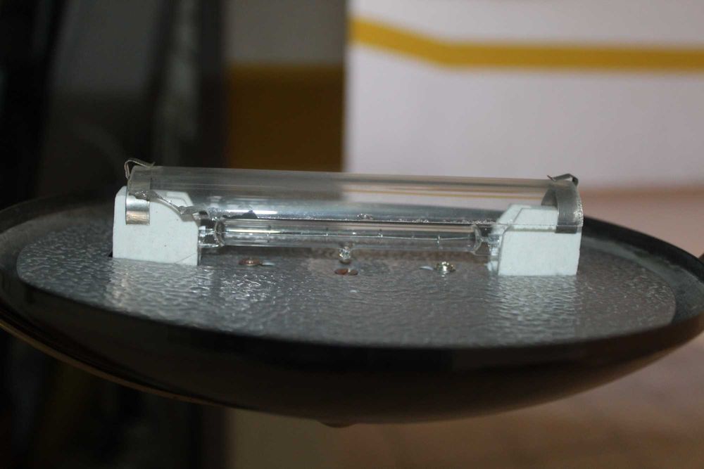 Candeeiro de Teto em Latão e Vidro