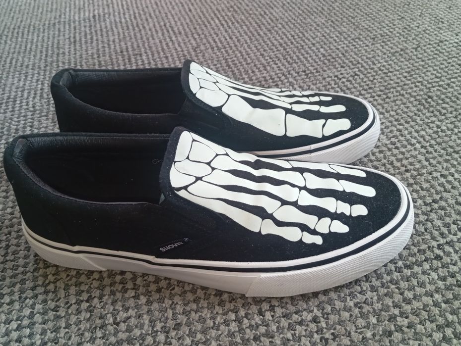 Buty Trampki sneakersy kości r. 45,44