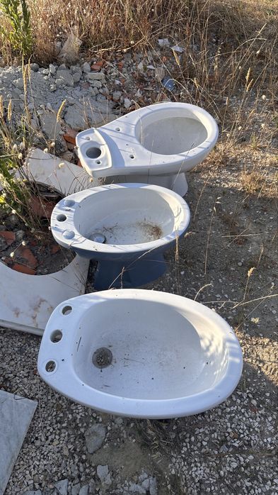 Bidé branco de louça