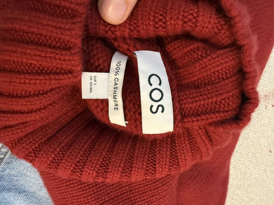 Светр кашеміровй cos