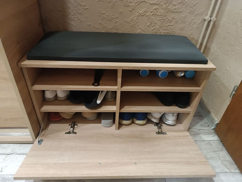 Szafka na buty z siedziskiem