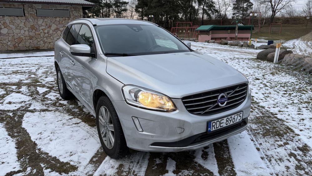 Volvo XC60 rok 2016 bemzyna 2,0l