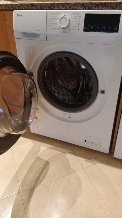 Máquina de lavar e secar roupa