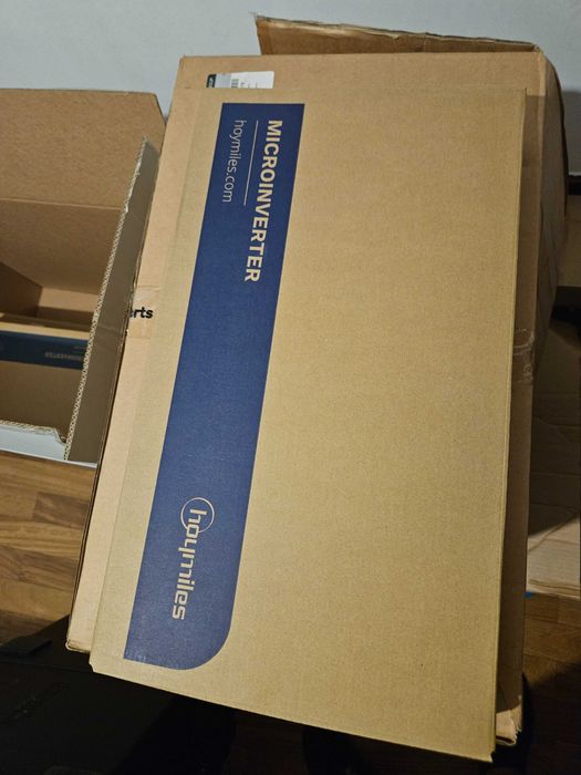 Hoymiles HM-800 Solar Microinverter, for 2 Panels – New, in Box64586300613635121