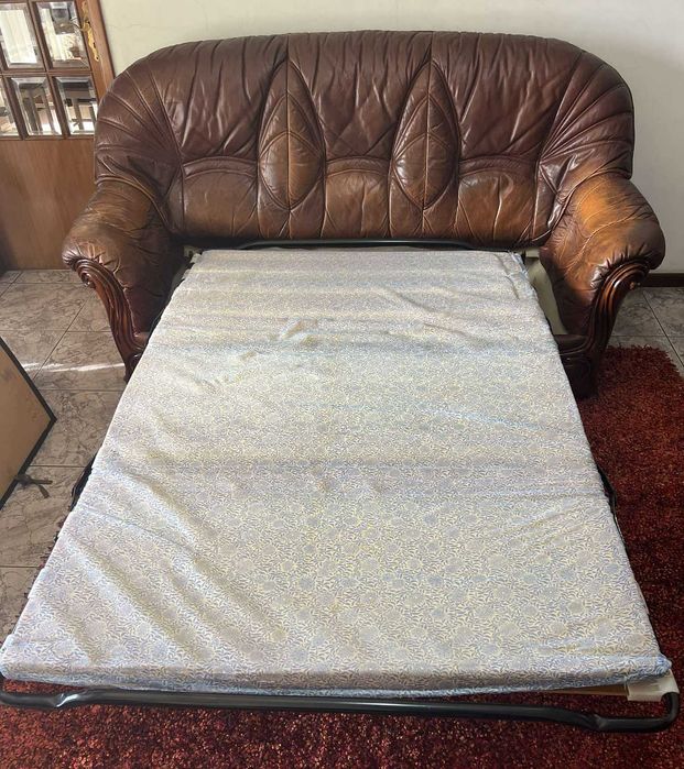 Conjuto 3 sofás de couro (Sofá cama + 2 sofás pequenos)