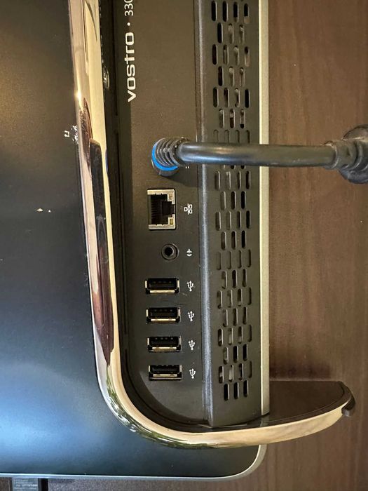 Komputer Dell Vostro 330 All-in-One Desktop i3 4gb ram 500gb hdd