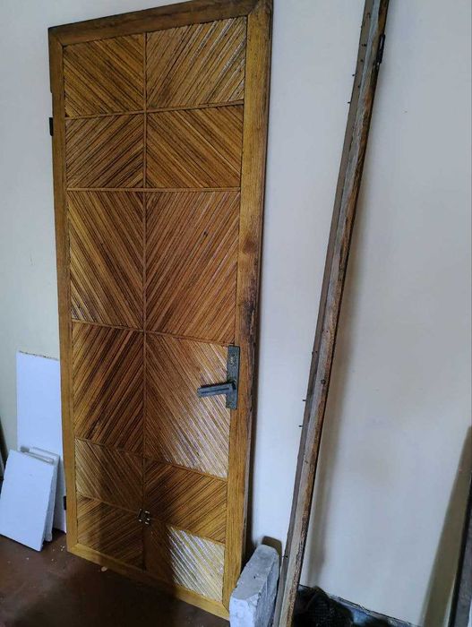 Двери  двойнi дерев'янi вхiднi