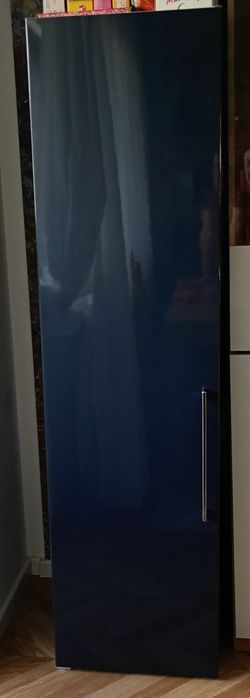 Sprzedam szarą szafkę słupek
