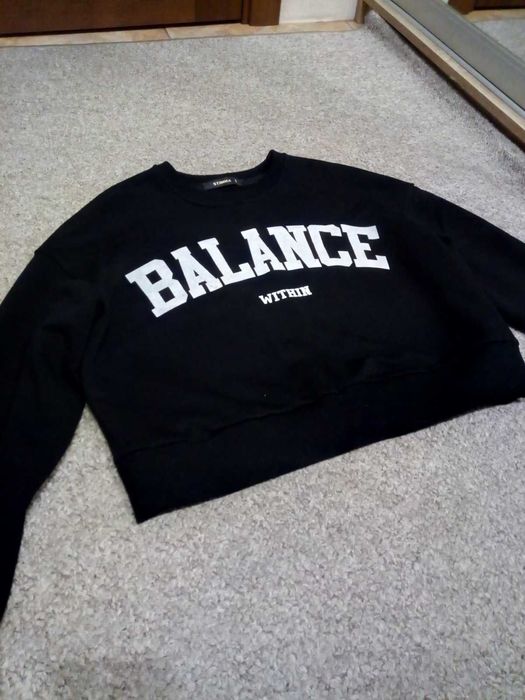Стильный свитшот женский топик BALANCE