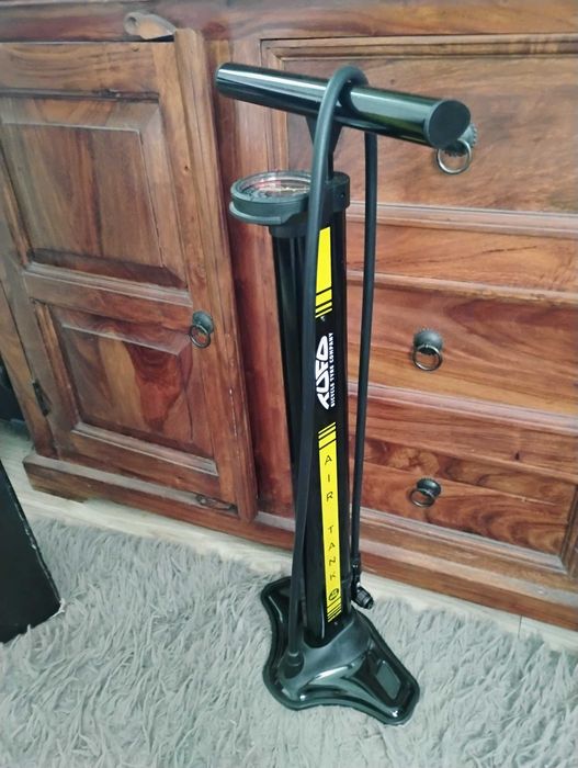 Pompka Tufo AIR TANK PUMP 18 bar / 261 PSI (Booster Tubeless) – stan bdb