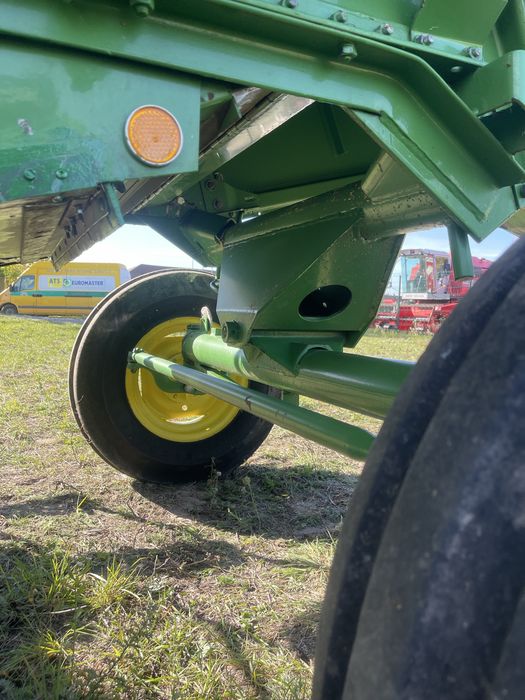 Комбайн John Deere 952
