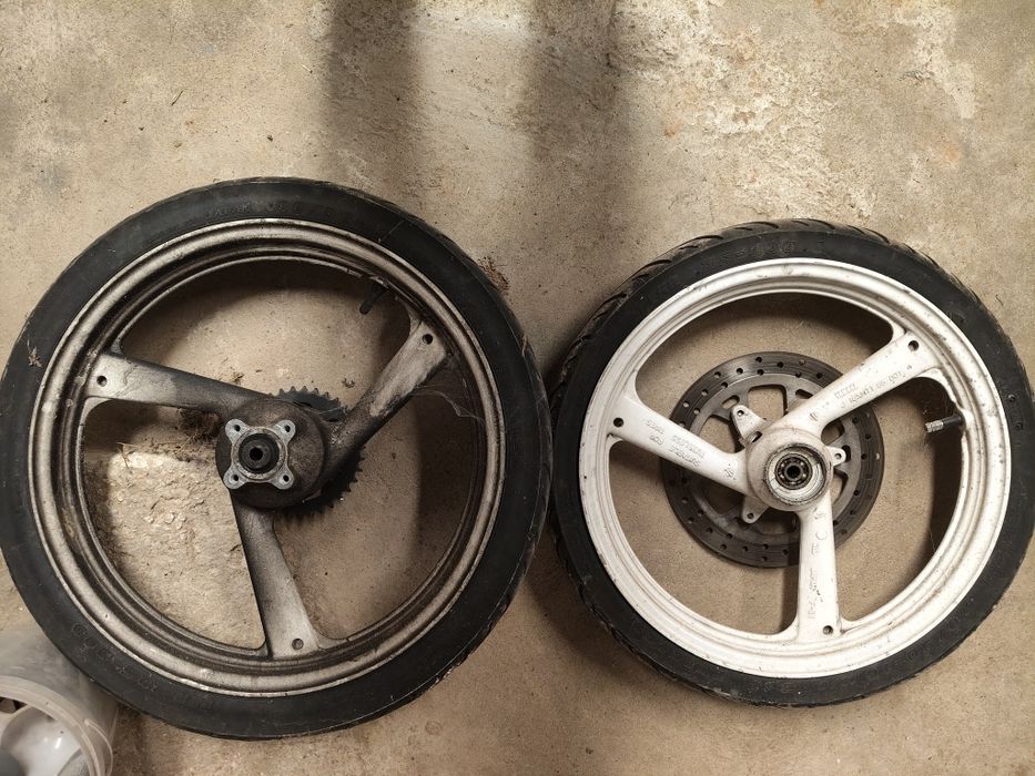 Vendo diverso material tzr