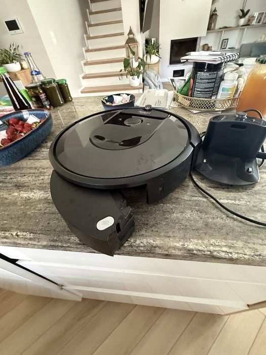 Irobot roomba i7