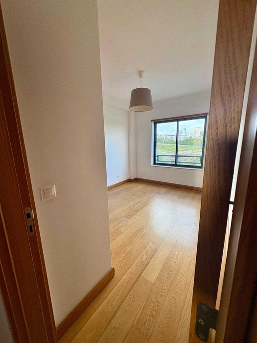 T3 para arrendamento - Condomínio Privado c/ Piscina | Serra Carnaxide