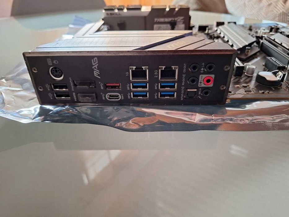 Build PC GAMING - MSI MAG Z490 + i7 -11700KF + Water Cooler Corsair