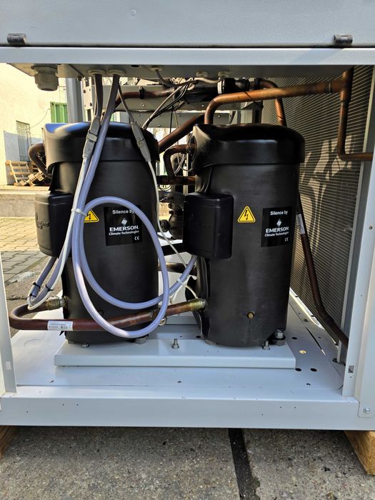 Chiller Agregat wody lodowej Carrier 62 kW