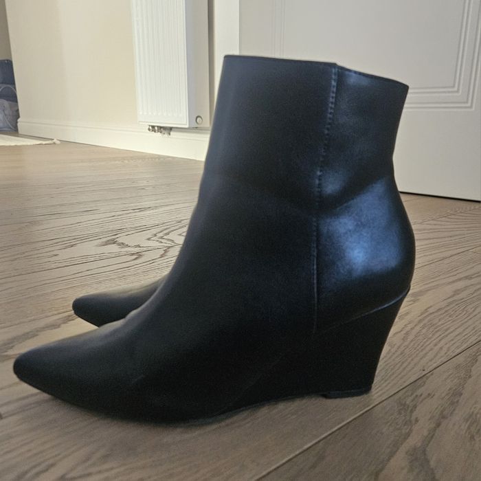 Buty na zimę na koturnie, rozmiar 39