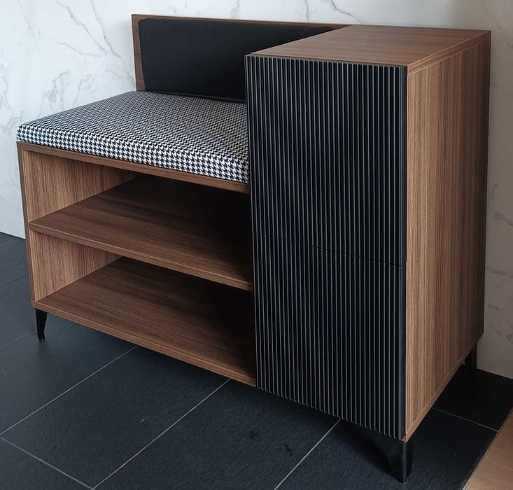 Okazja, design szafka na buty z siedziskiem szufladą zamykaną półką