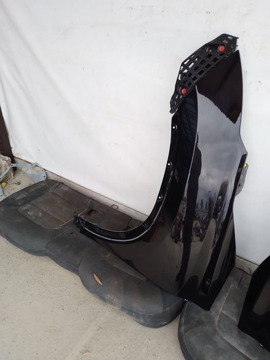 Крило ліве праве на Toyota Highlander Хайлендер 20-24 року