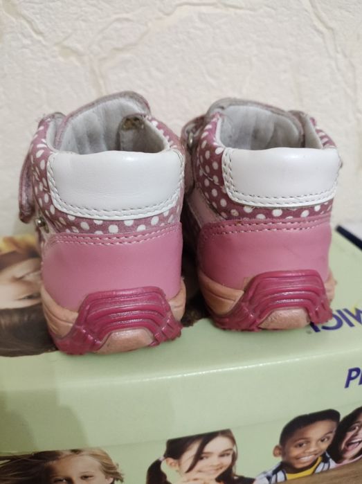 Ботинки для девочки Bartek