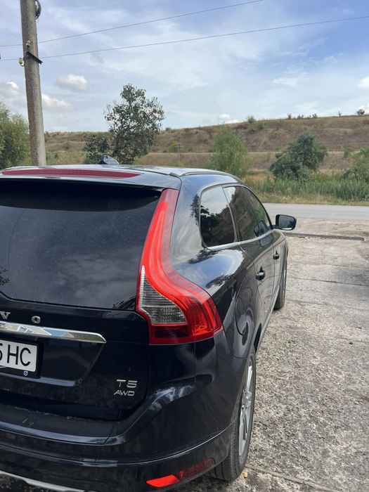 Автомобіль  Volvo XC60