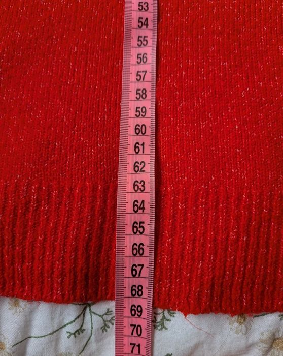Świąteczny czerwony sweter rozmiar 46

XXXL/46/18 Bardzo dobry

TU Wom