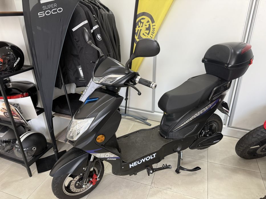 Mota electrica  Runner 400 kms como nova, bateria de litio